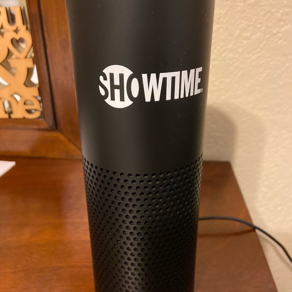 Amazon Alexa - Picture 3 of 3